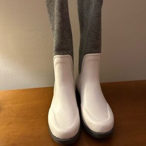 UGG Reignfall White Winter Boots size 12